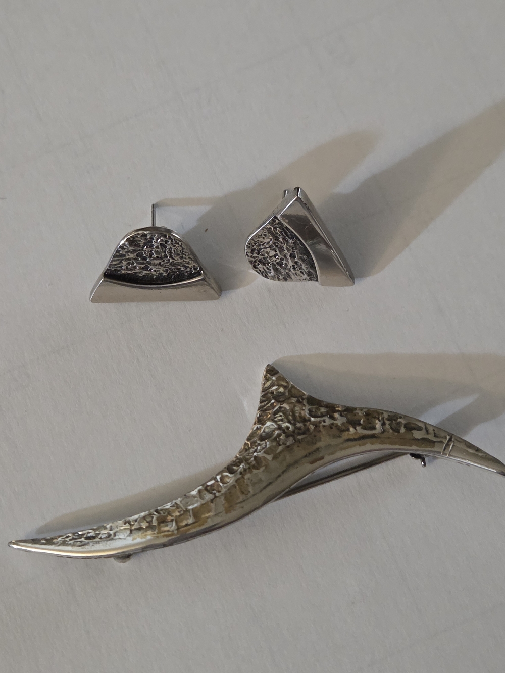 Textured Silver-Tone Brooch and Triangle Stud Earring Set